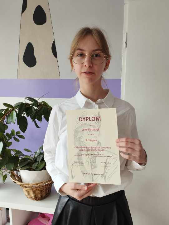 II miejsce Leny Kozaczyk w Międzyszkolnym Konkursie Literackim