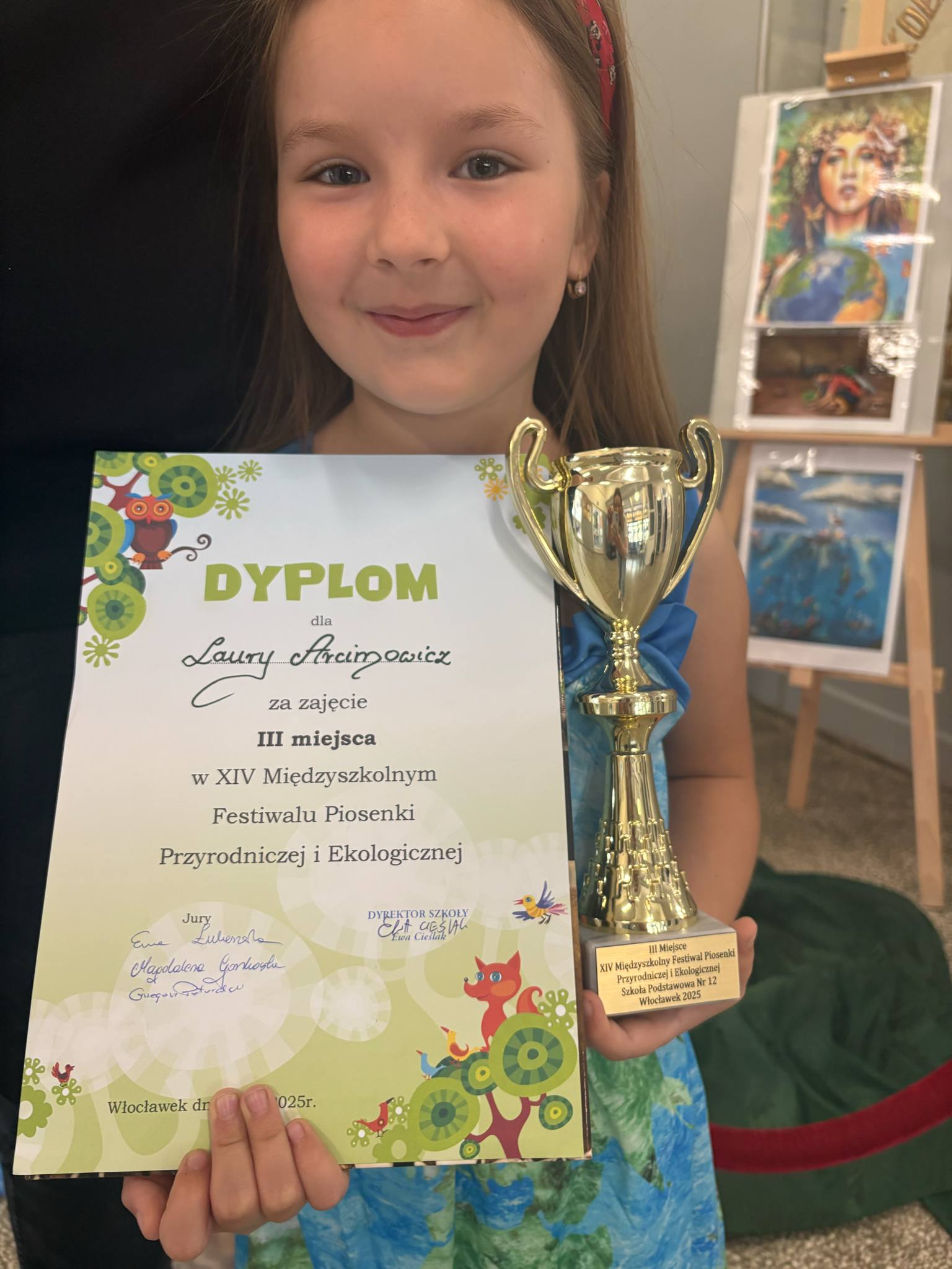 III miejsce Laury Arcimowicz w XIV Międzyszkolnym Festiwalu Piosenki Przyrodniczej i Ekologicznej