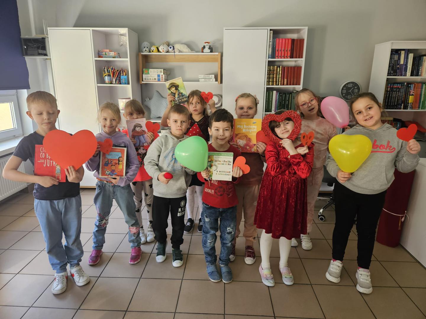 Walentynki w bibliotece.